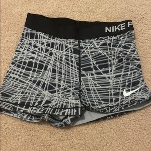 Nike pro spandex size small